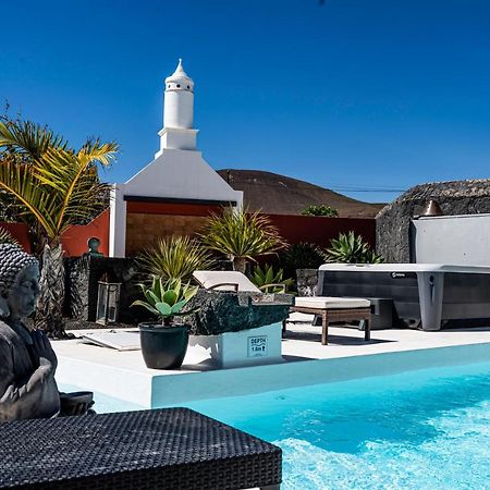 Villa Canis Tías Eksteriør billede