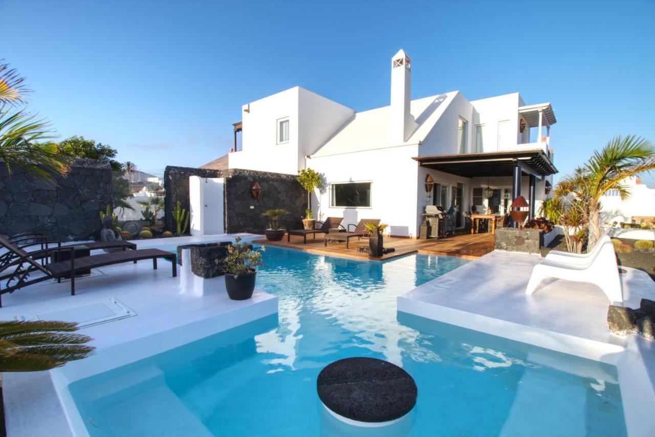 Villa Canis Tías Eksteriør billede