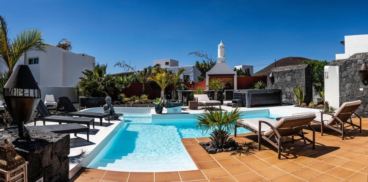 Villa Canis Tías Eksteriør billede